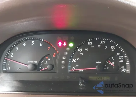 2004 Toyota Camry Le z USA, uszkodzony, nr VIN 4T1BE32K04U318821